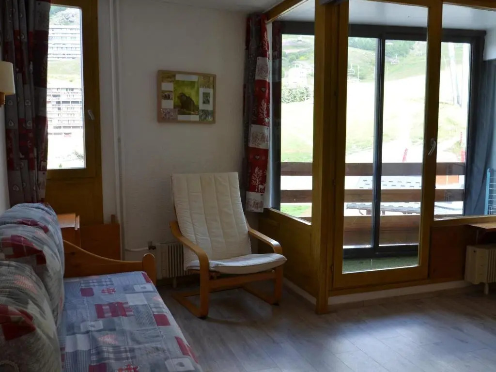 Appartement Les Menuires, 1 pièce, 4 personnes - FR-1-452-45