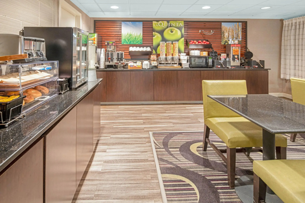 La Quinta by Wyndham Baton Rouge Siegen Lane