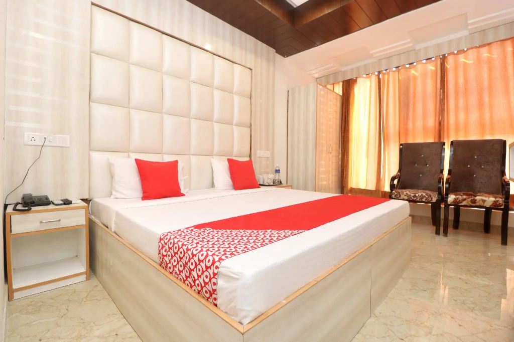 OYO 23460 The First Hotel