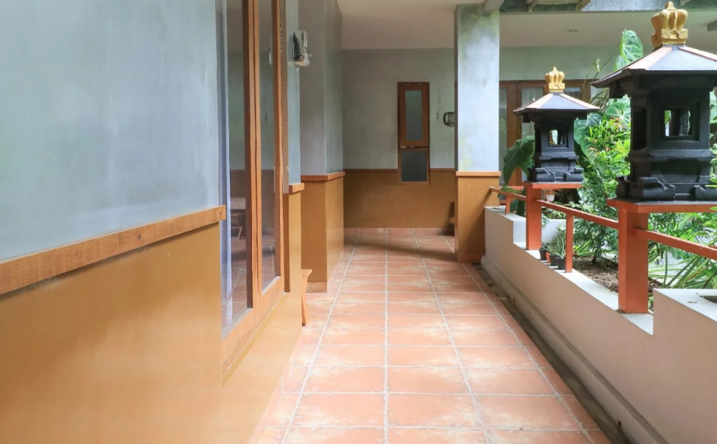 Ddeks Residence