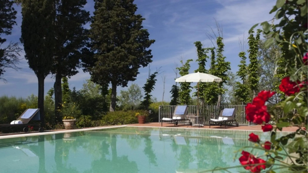 Villa Santa Virginia by Halldis