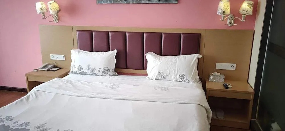 Jinbote Holiday Hotel