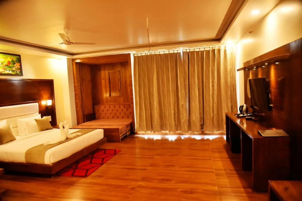 Hotel Divine Lakshmi Ganga