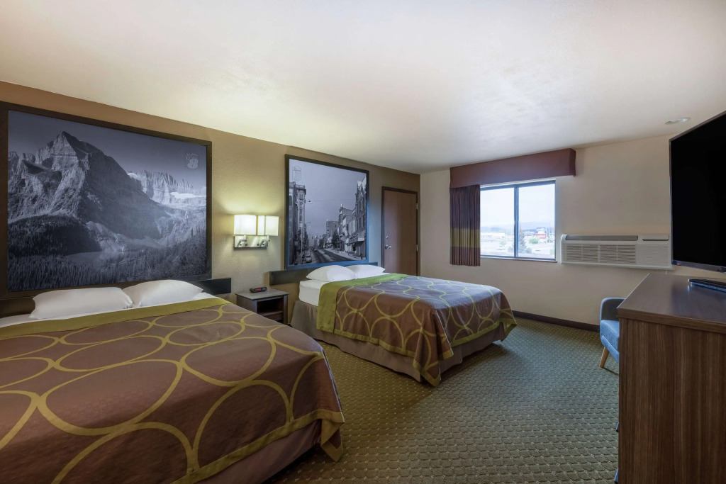Super 8 by Wyndham Butte MT