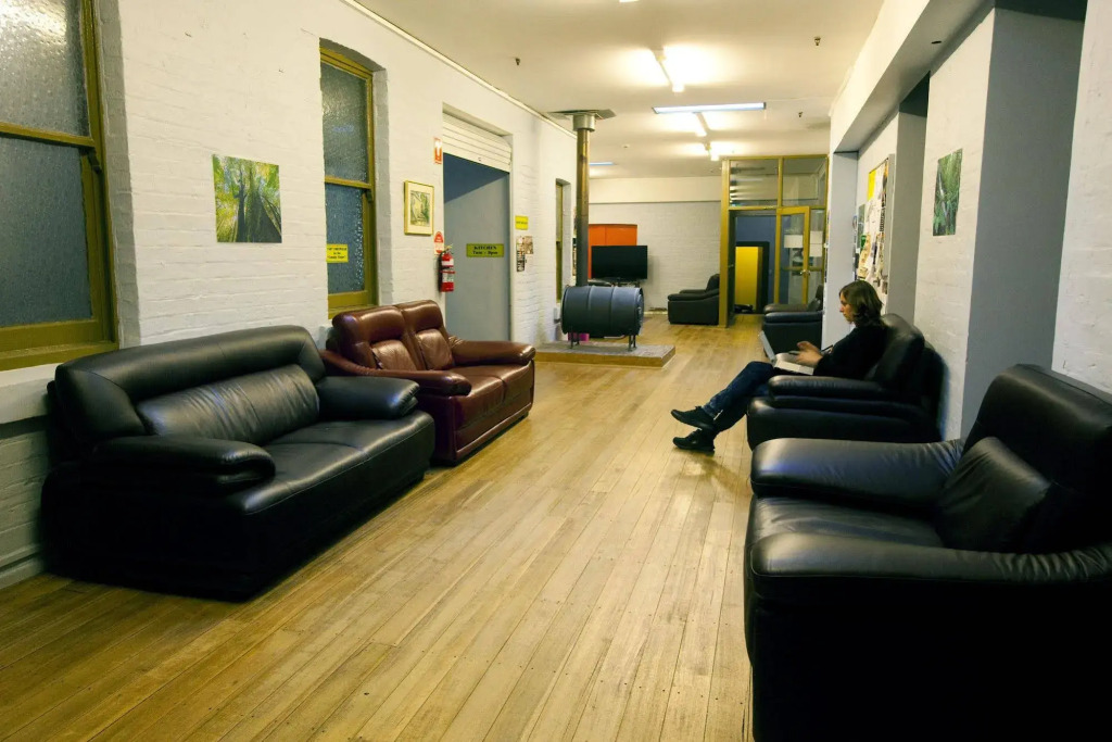 Backpackers Imperial Hotel