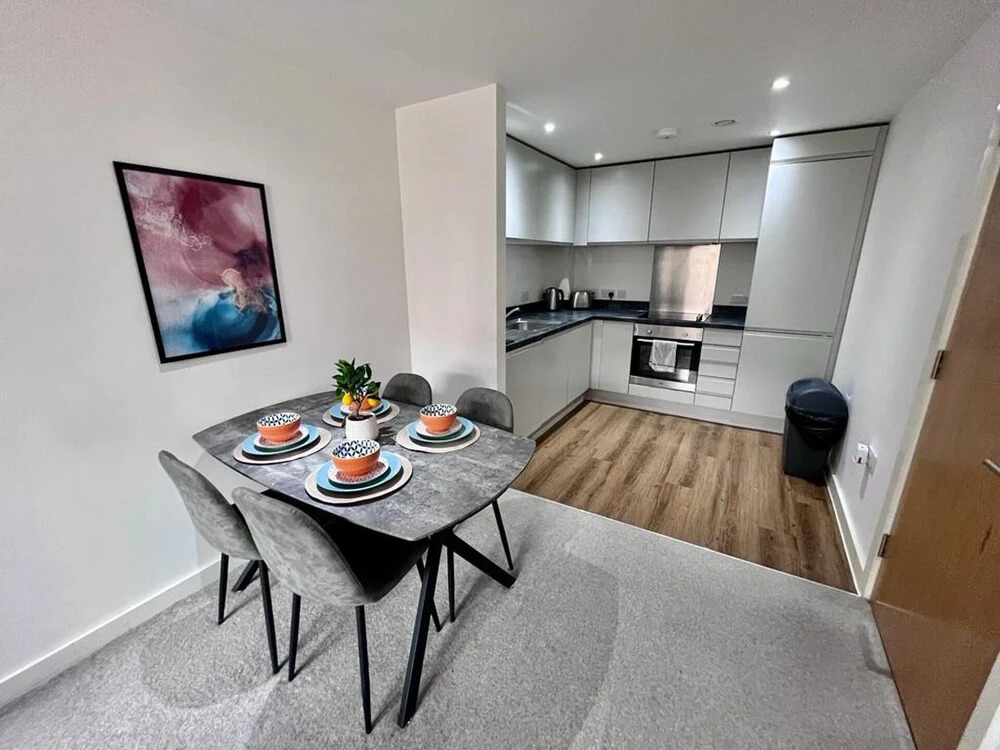 Stunning City Centre Apartment - Sleeps 4