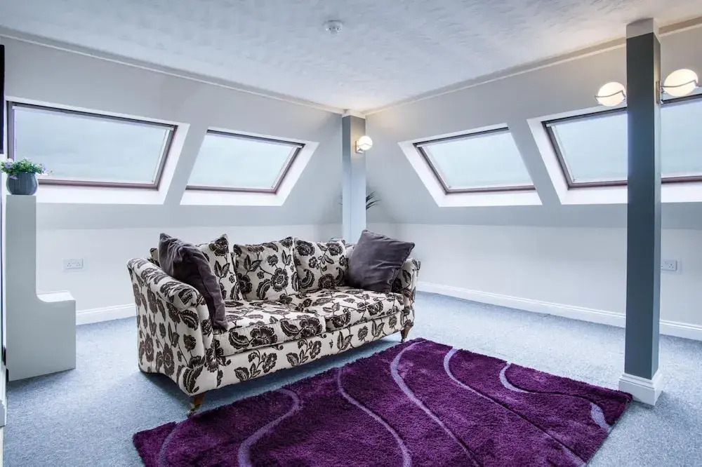 The Penthouse - 1 Bedroom Penthouse - Milford Haven