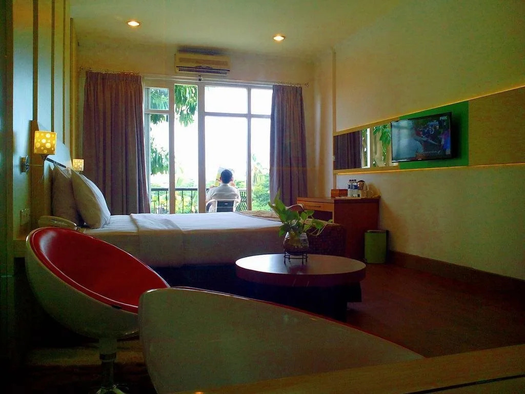 Hotel Victoria River View