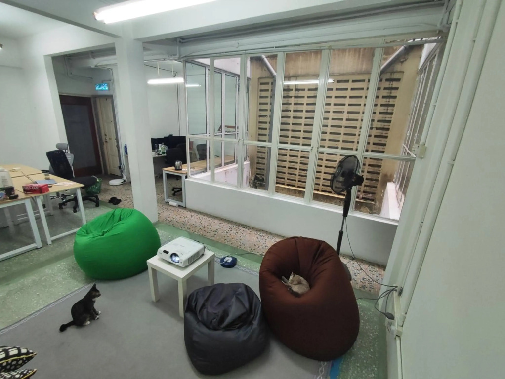 Digital Nomad House KL Bukit Bintang - 24&7 Coworking Access Included