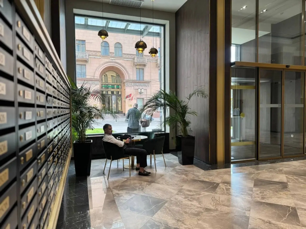 Гостим тут в New York, ЖК Alcon Tower