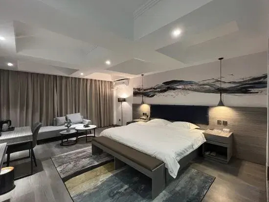 Yuechen Hotel (Baoshan High-speed Railway Station)