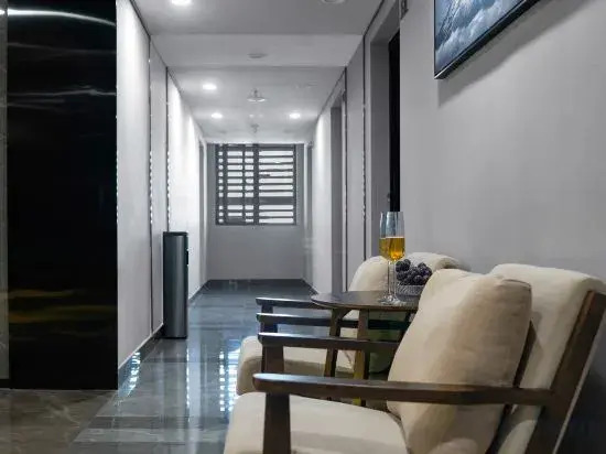 S Hotel