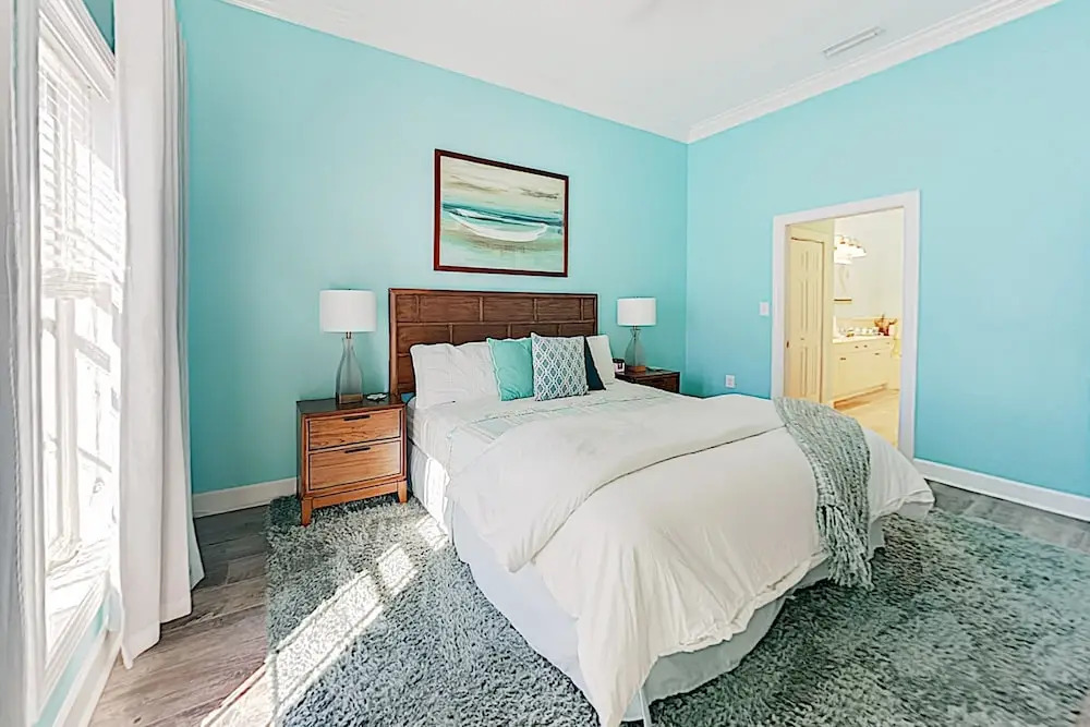 The Magnolia W/ Pool & Hot Tub - Walk To The Beach 3 Bedroom Condo