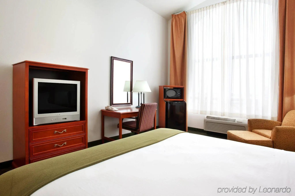 Holiday Inn Express Rockford-Loves Park by IHG