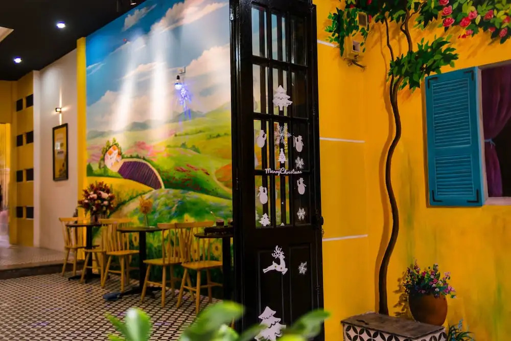 ComCC Hostel And Coffee