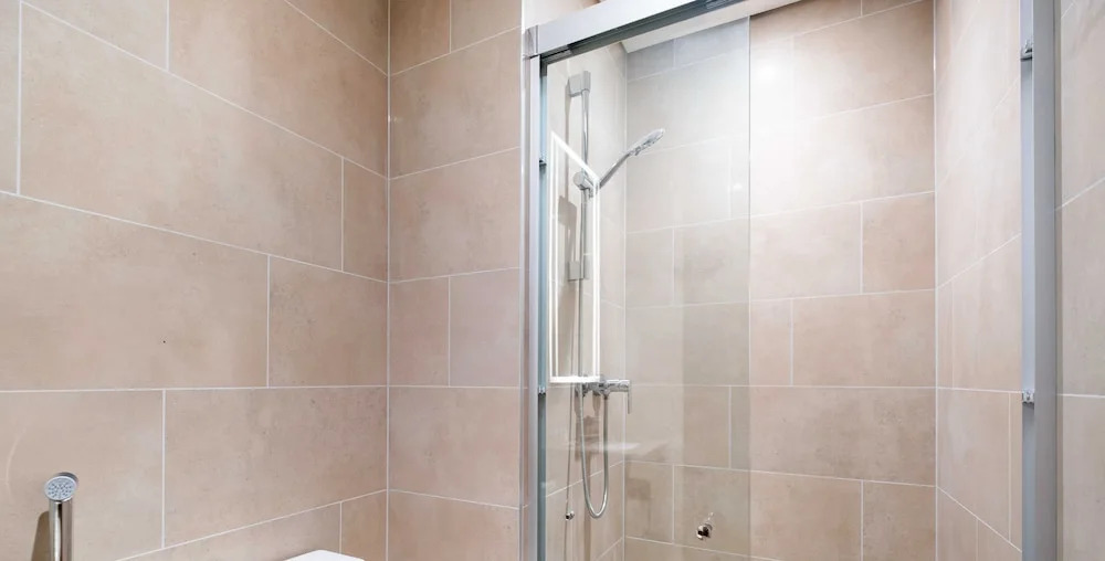 Lux  The Executive Sobha Suite 3