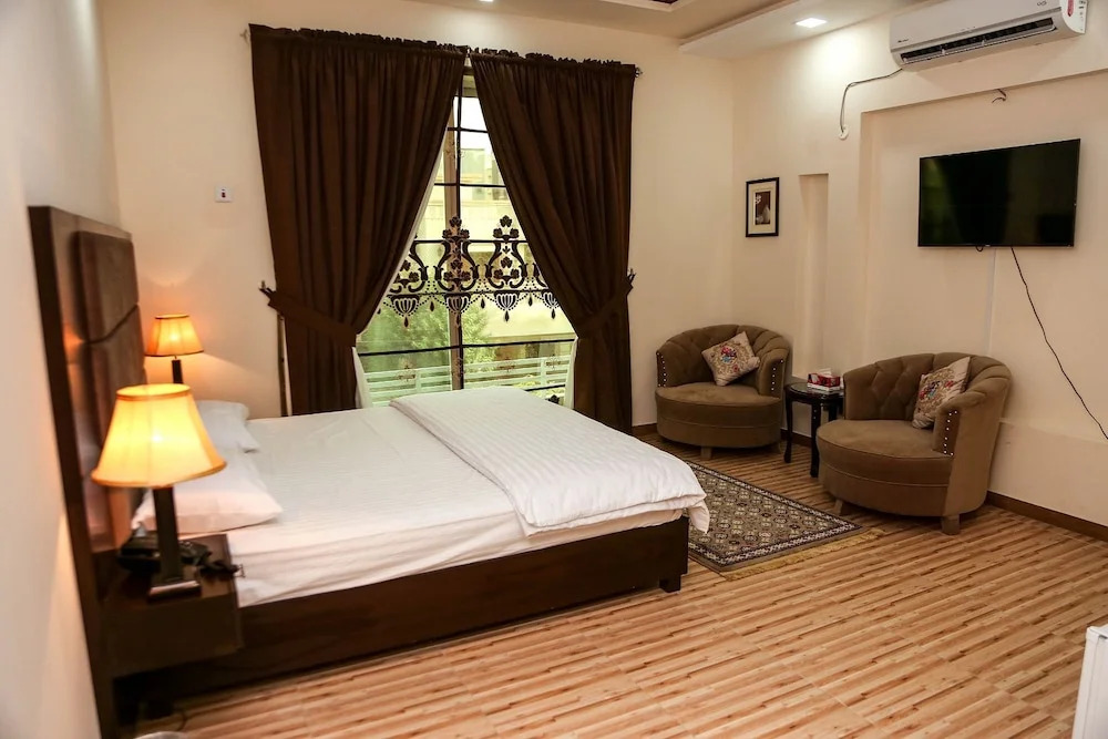 Monarch Residency