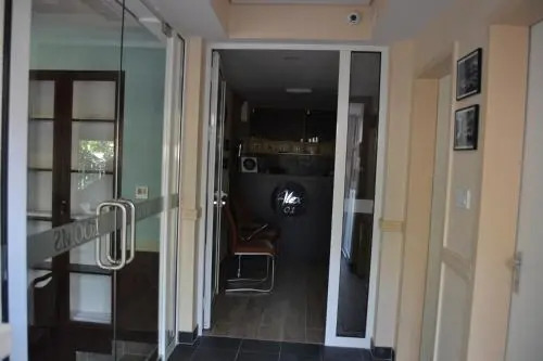 B&B Alex18