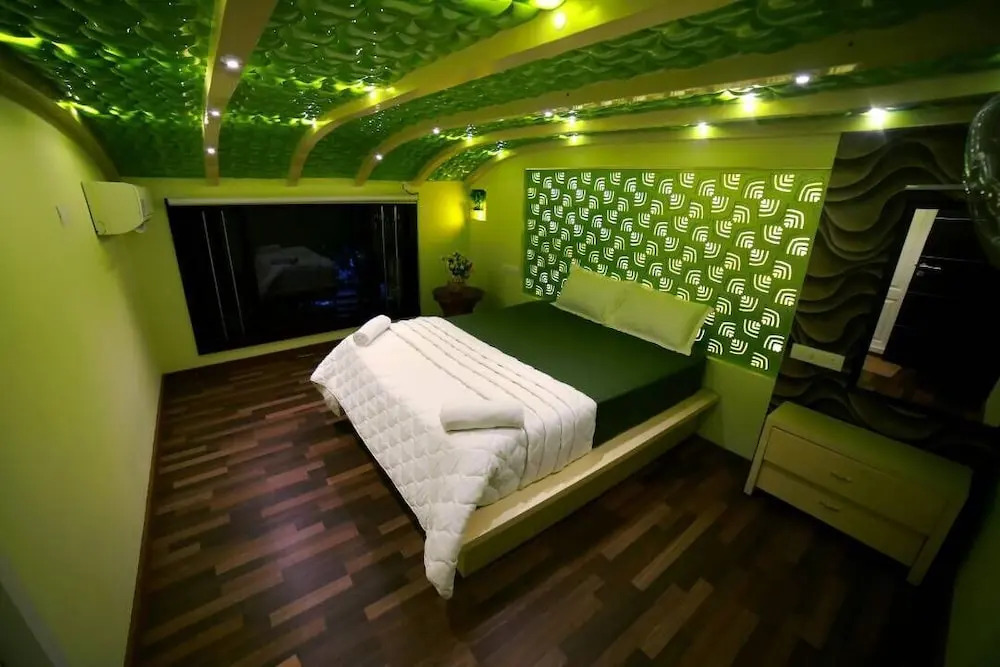 Double Decker Houseboat