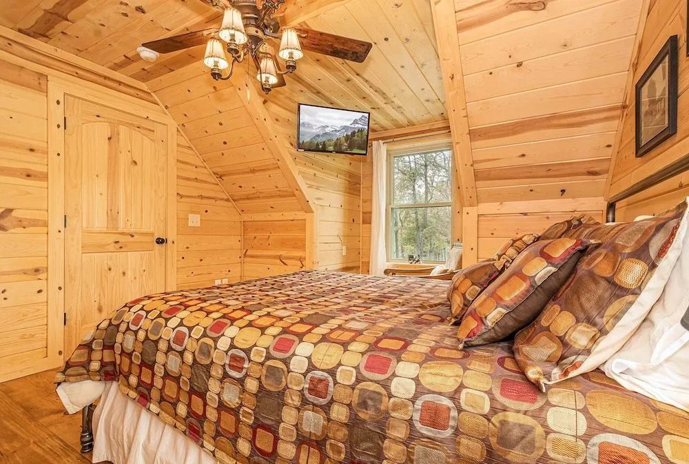 Big Log Lodge