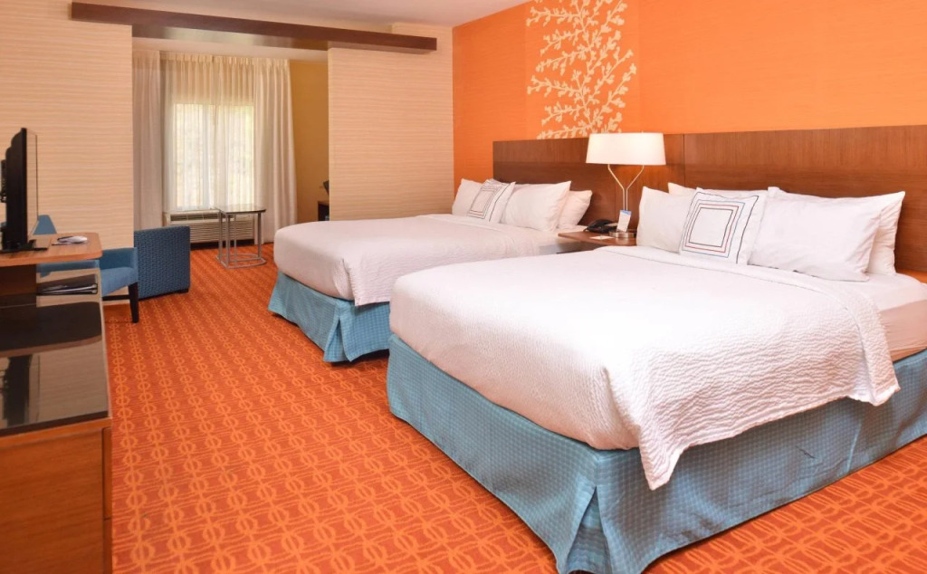 Fairfield Inn & Suites Calhoun
