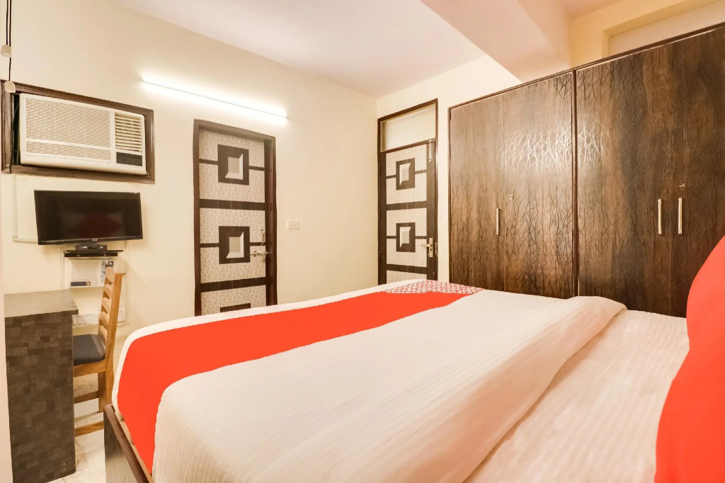 Rohini Inn by OYO Rooms