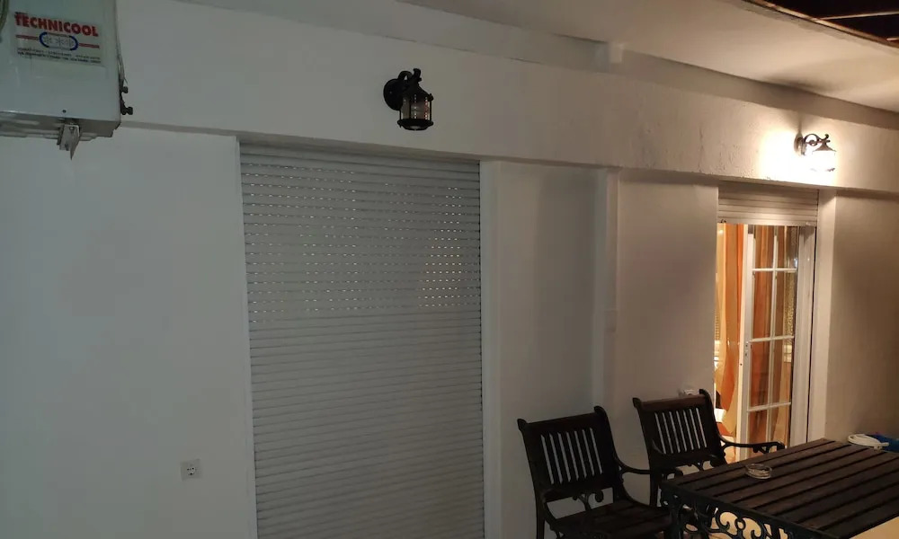 Travell Suite 11