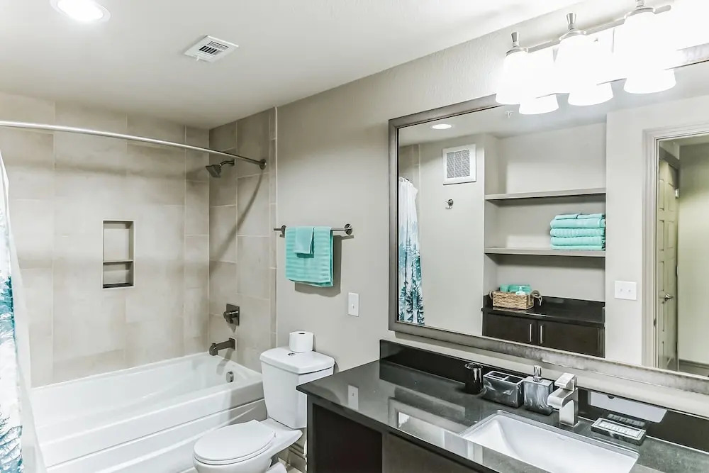 Cozy Condo Nature,park &lakeview 2 Bedroom Condo