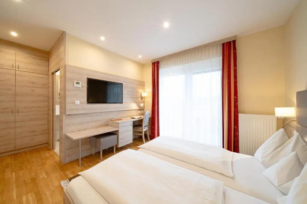 Hotel Schachenwald I Sauna I Aussenpool I Parkplatz