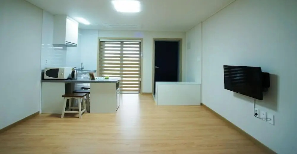 Gotjawal Geomunoreum Pension