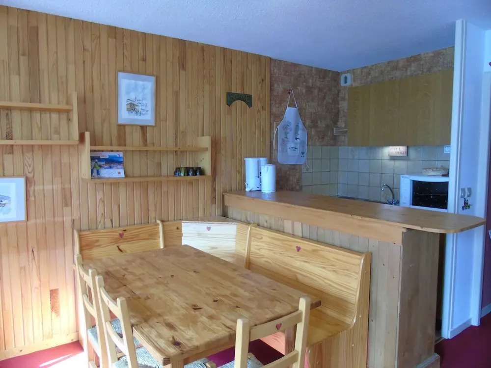 Lou Services Apartment CHAM23 LSI 001