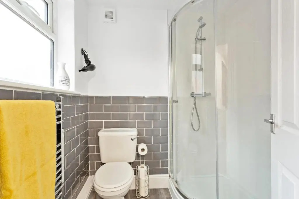 Spacious & Central Entire Home