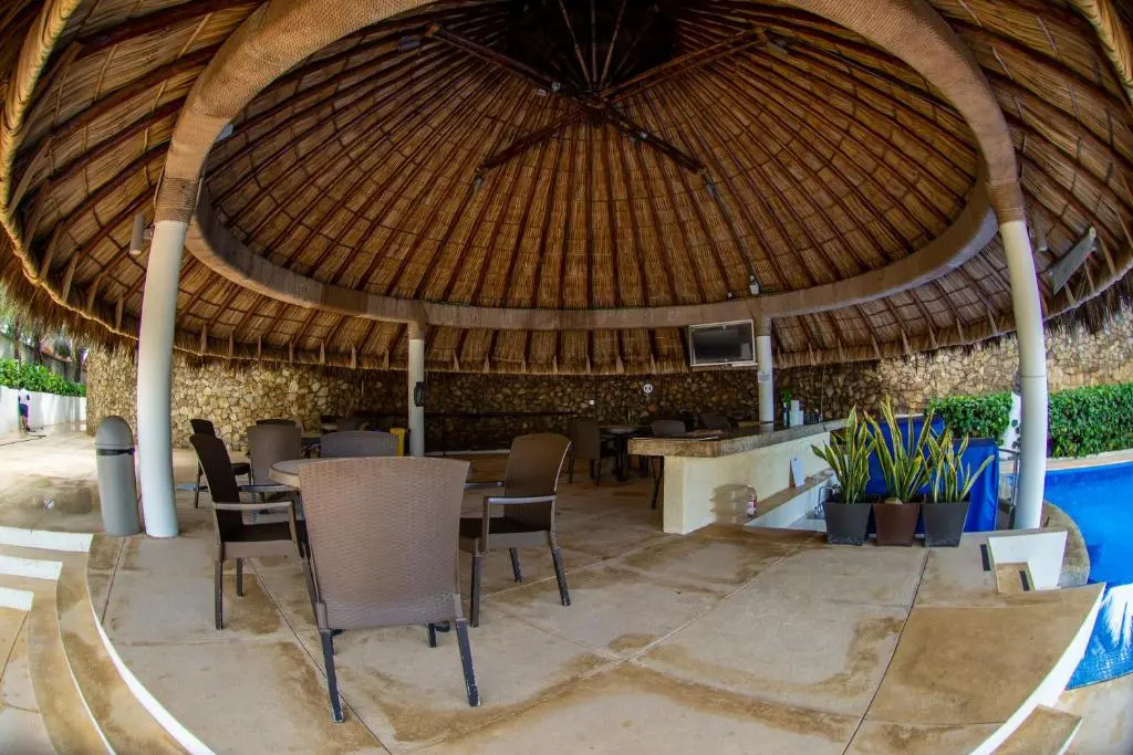 Beach Club, Palapa & Pool 3BR Acapulco
