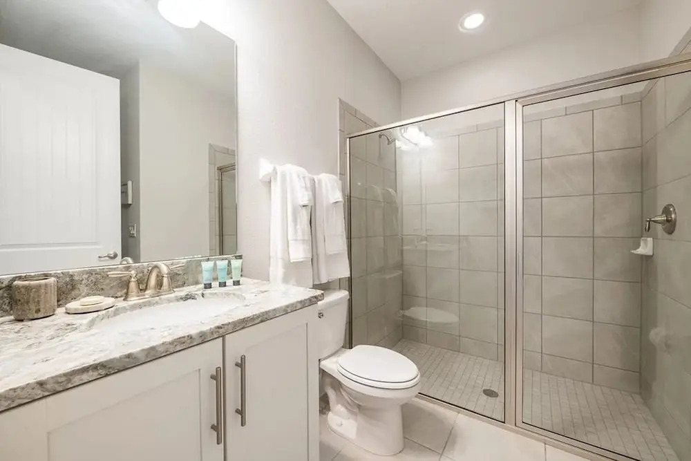 Spacious 9Bd near Disney with Pool - Family Dream