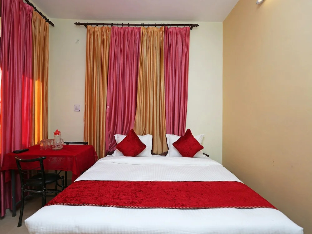 OYO 10932 Home Spacious Studio Mehragaon