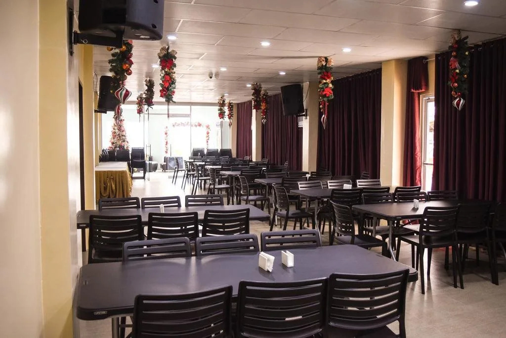 The Humbertos Hotel