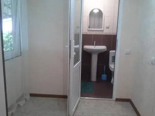 Guesthouse on Partizanskaya 87
