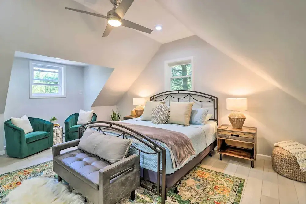 Game Room, Community Beach: Pocono Home!