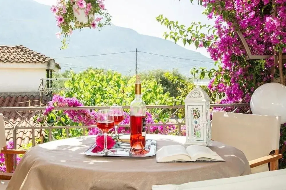 Bougainvillea house with view near the beach