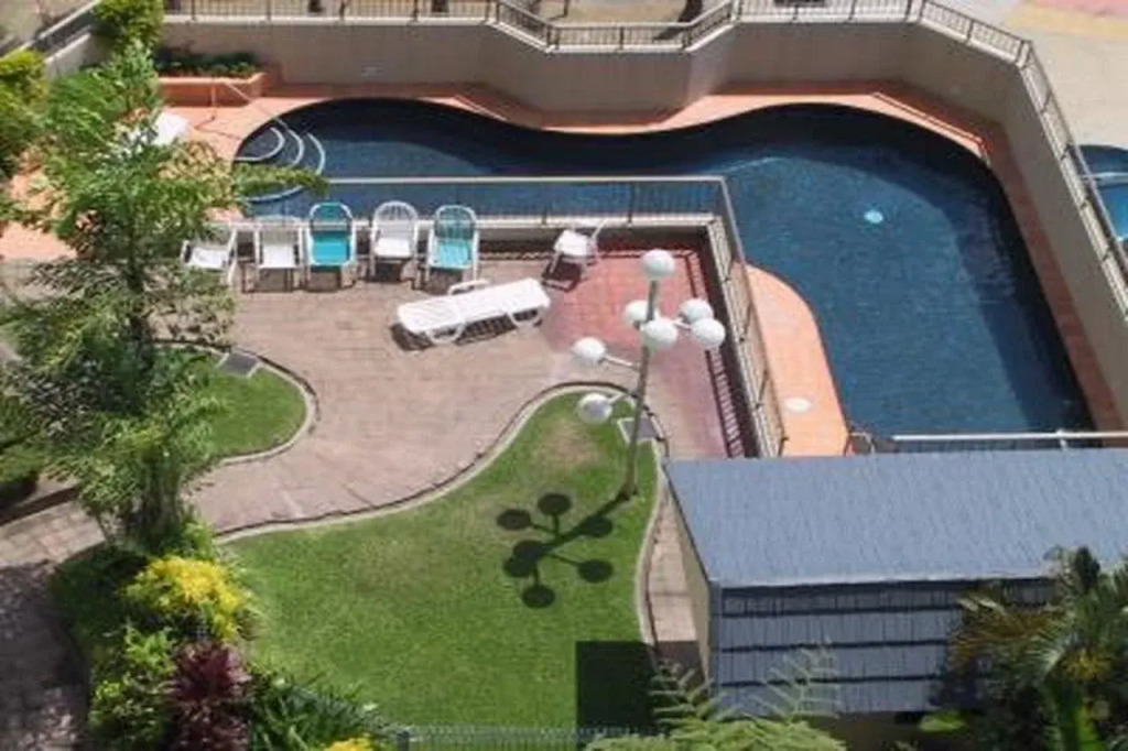 Cairns Aquarius
