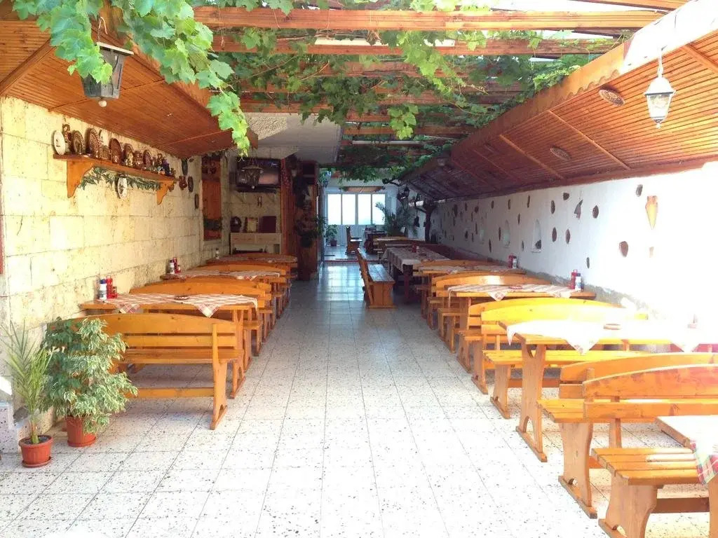 Gloria Holiday House