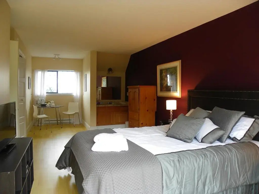 Elizabeth Manor Bed And Breakfast