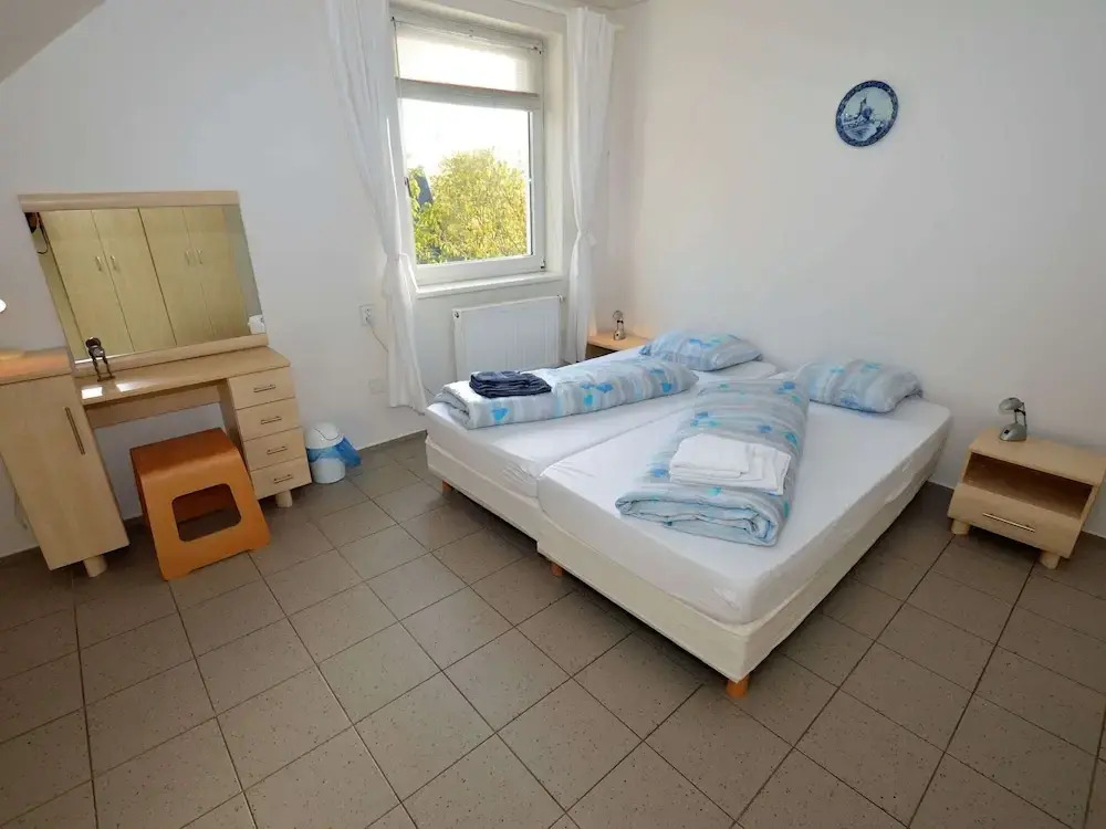 Spacious Villa With Swimming Pool