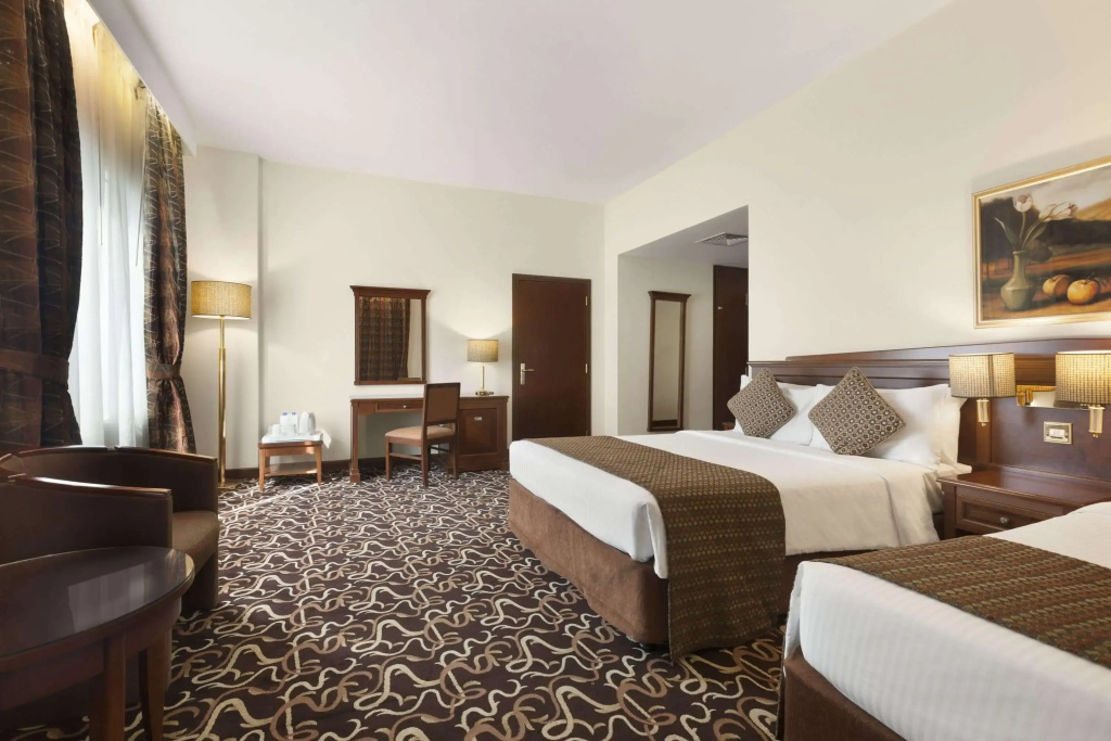 Отель Howard Johnson by Wyndham Bur Dubai