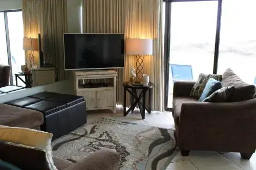 Island House Condominiums