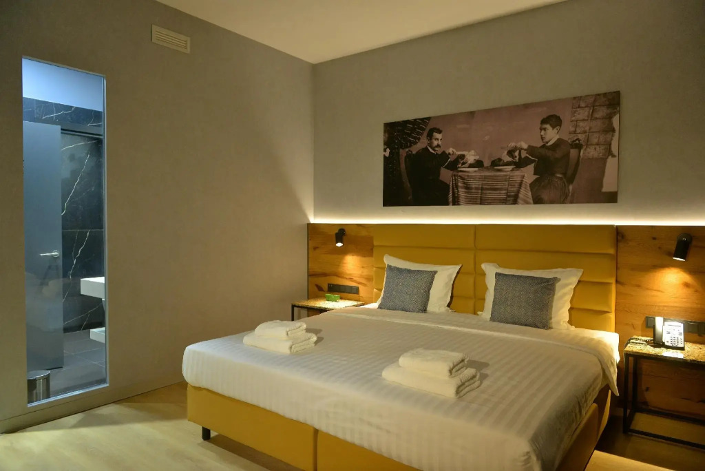 mk hotel tirana