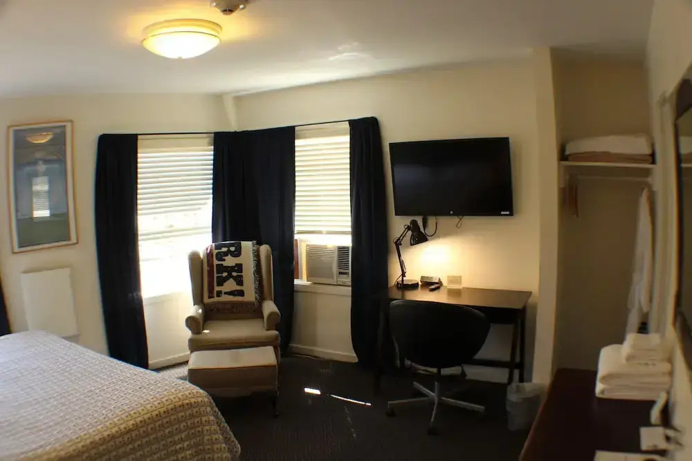 San Anselmo Inn