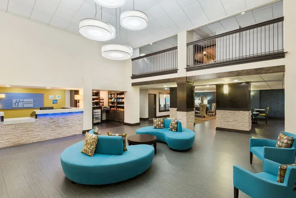 Holiday Inn Express Hotel & Suites Bentonville by IHG