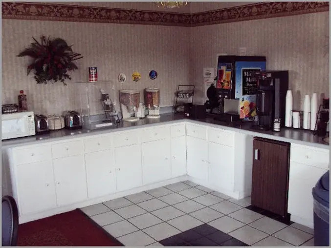 Regency Travel Inn