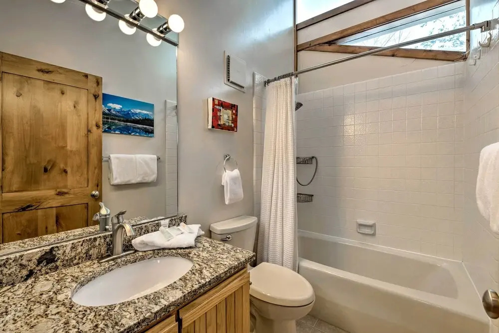 2 Mi to Park City Mtn: Townhome w/ Balcony